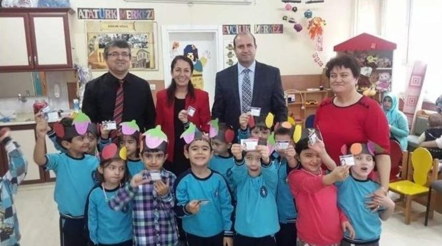 Ana Sınıfı &Ouml;ğrencileri Ehliyet Aldı