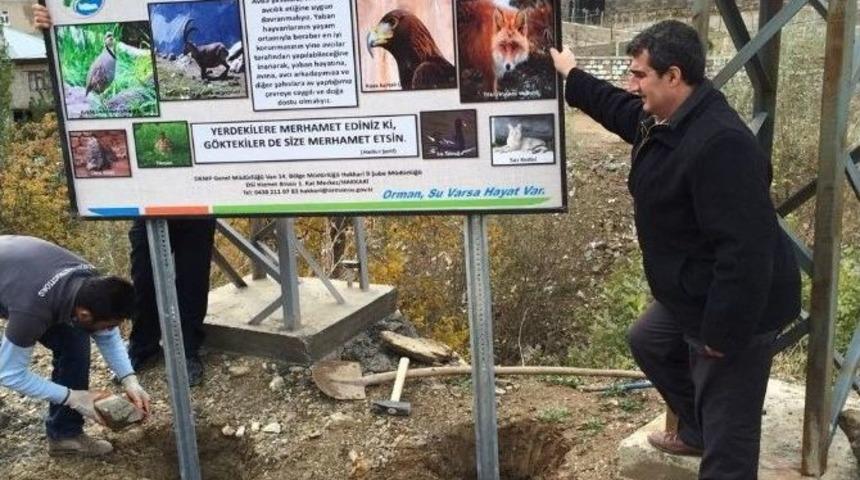 Hakkari&rsquo;de Yaban Hayvanları İ&ccedil;in Tabelalar Dikildi