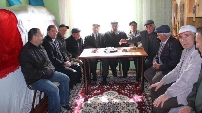 Ak Parti&rsquo; Den Hacılara Ziyaret