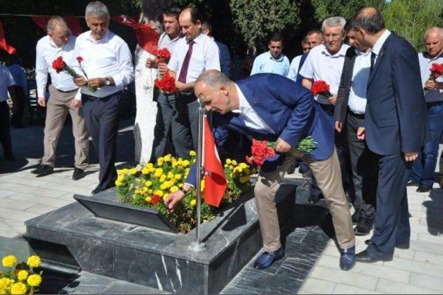 Soma ya T&uuml;rk-İş Madenciler İlkokulu 1