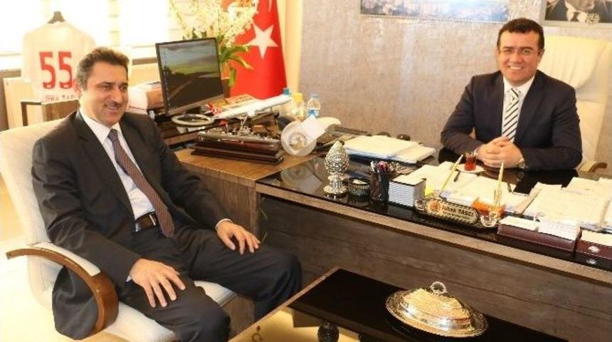 &Ouml;zt&uuml;rk&rsquo;ten Taş&ccedil;ı&rsquo;ya Teşekk&uuml;r