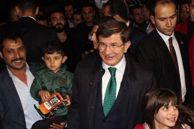 Başbakan Davutoğlu, Gül’ün Baba Ocağında