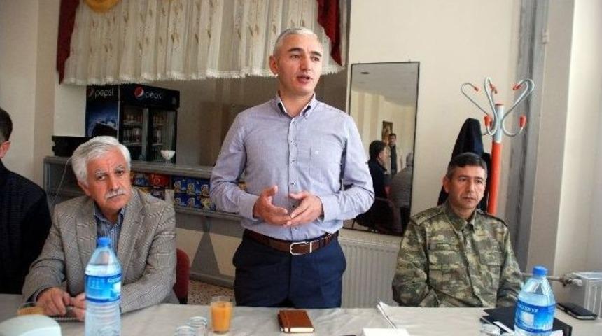 Kaymakam Başt&uuml;rk, Kurum M&uuml;d&uuml;rleriyle İstişare Toplantısı Yaptı