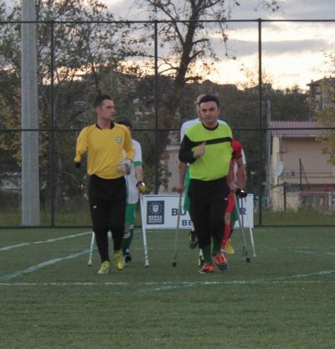 (&ouml;zel Haber) - İlgisizlik Ampute Futbolunu Bitiriyor