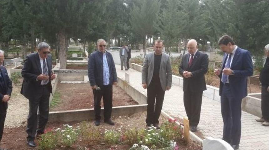 Mhp&rsquo;li B&ouml;l&uuml;kbaşı: "t&uuml;rkiye Pusulasız S&uuml;r&uuml;kleniyor"