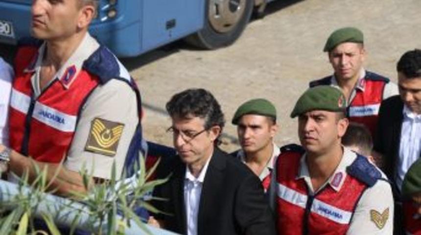 İtirafçı Eski Tuğamiral Kaynak: "itirafçı Olarak Verdiğim Bilgilerle Bazı Fetö Üyeleri Yakalandı"