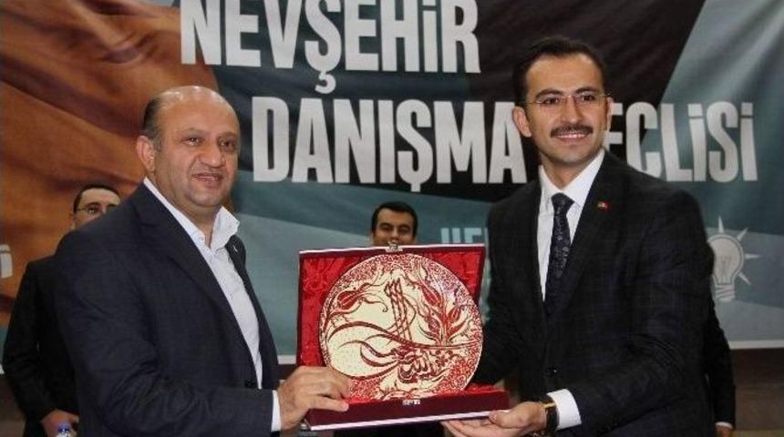 Bakan Fikri Işık&rsquo;tan Kılı&ccedil;daroğlu&rsquo;na Yorumcu Benzetmesi
