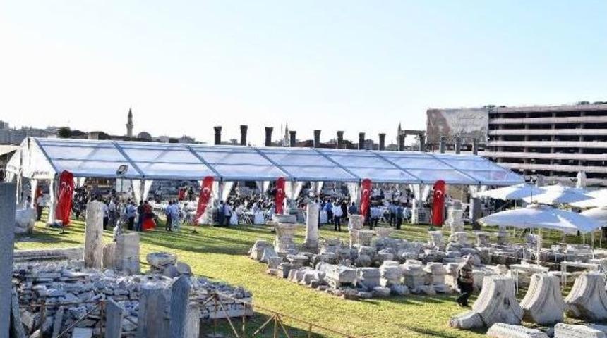 1500 Yıl Sonra İzmir Agora'sında Meclis Toplantısı Yapıldı