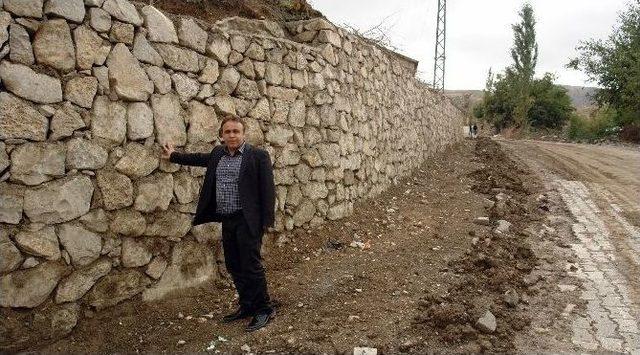 Çukurca Belediyesi’nden Yol Ve Alt Yapı Çalışmaları