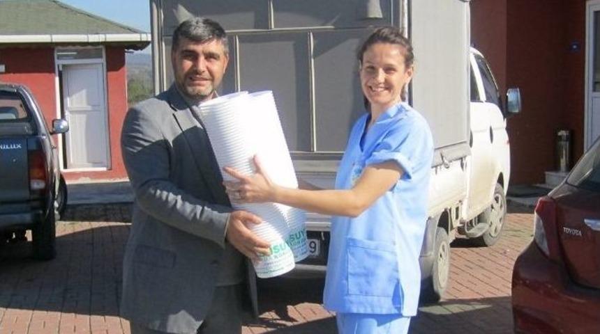 Sokak Hayvanları İ&ccedil;in Mama Ve Su Kabı Dağıtıldı