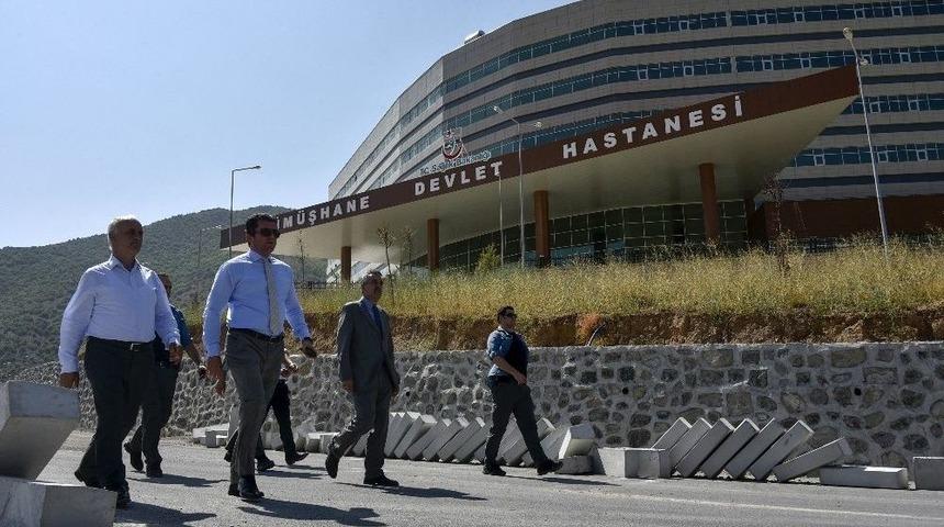 Vali Memiş&rsquo;ten Hastane Yolu M&uuml;jdesi
