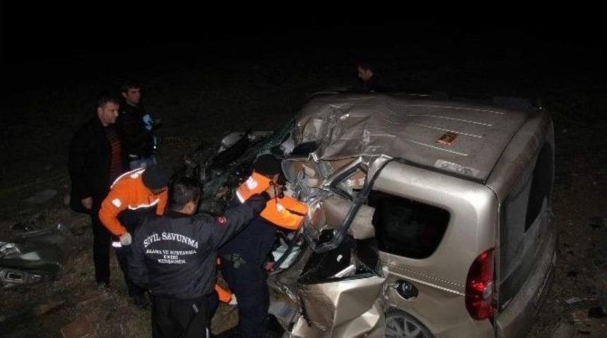 Ankara-kayseri Karayolunda Kaza: 1 &Ouml;l&uuml;, 1 Yaralı