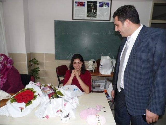 Korkuteli’nde Dikiş Nakış Kursuna Yoğun İlgi 1