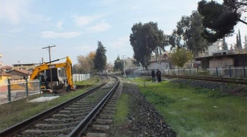 K&ouml;şk Belediyesi 6 Eyl&uuml;l Alt Ge&ccedil;idi İ&ccedil;in Kolları Sıvadı