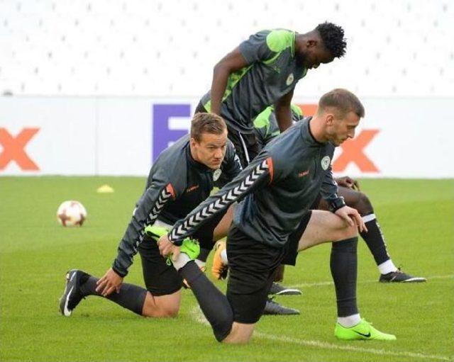 Atiker Konyaspor Teknik Direktörü: Uefa'da Bir Üst Tur Imkansız Değil