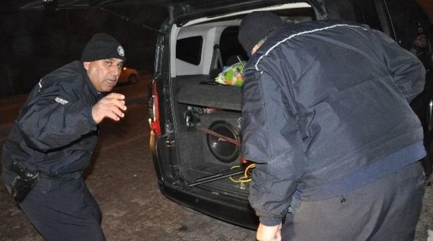 Konya&rsquo;da Polis Ş&uuml;pheli Kovalamacası: 3 G&ouml;zaltı