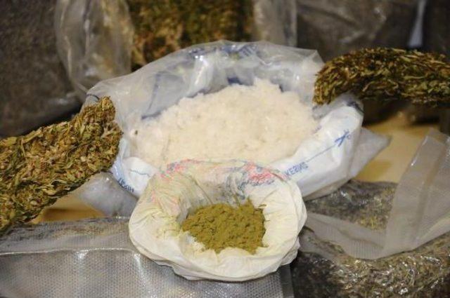 Narkotimler Bursa da Hızlı Başladı: 3 Tutuklama 2
