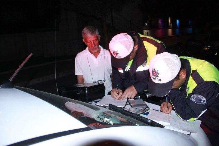 Alkollü Sürücü Zincirleme Kazaya Yol Açtı G2