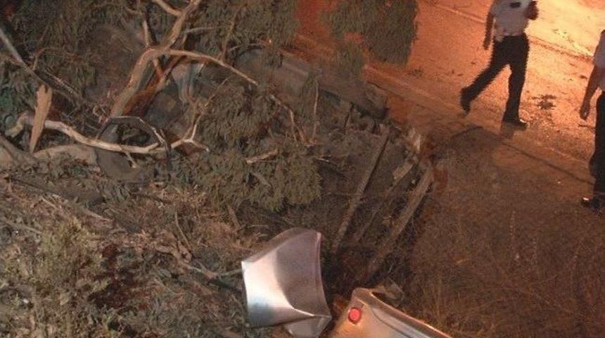 Kontrolden &Ccedil;ıkan Otomobil Şarampole U&ccedil;tu