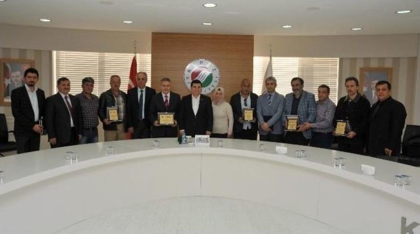 Projeye Destek Verenlere Teşekk&uuml;r Plaketi