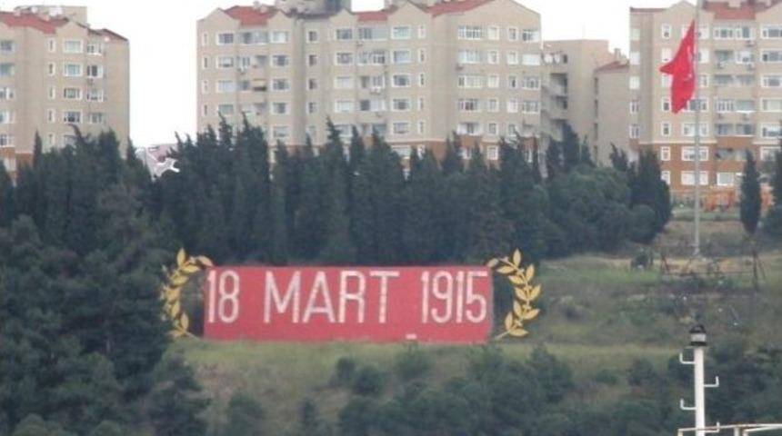 &Ccedil;anakkale&rsquo;de Bayraklar Yarıya İndirildi