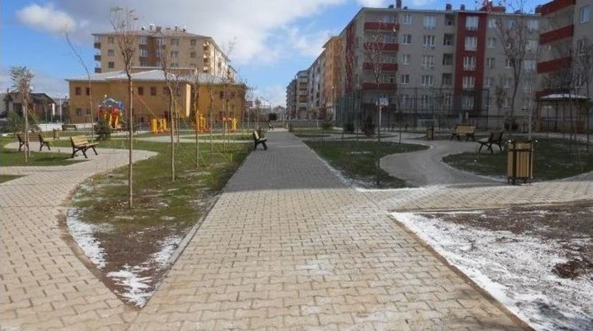 Paland&ouml;ken Belediyesin&rsquo;den, &Ccedil;ocuklara 2015 Yılının İlk Hediyesi