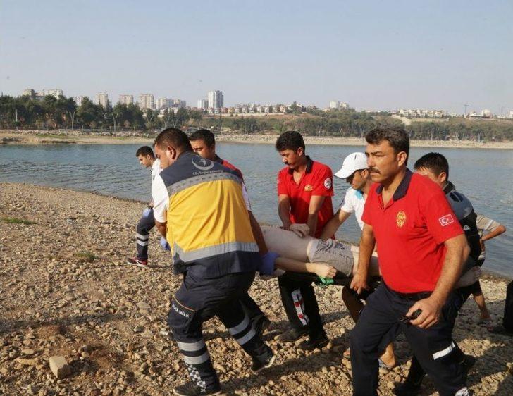 Göle Giren 3 Arkadaştan Biri Boğuldu G5