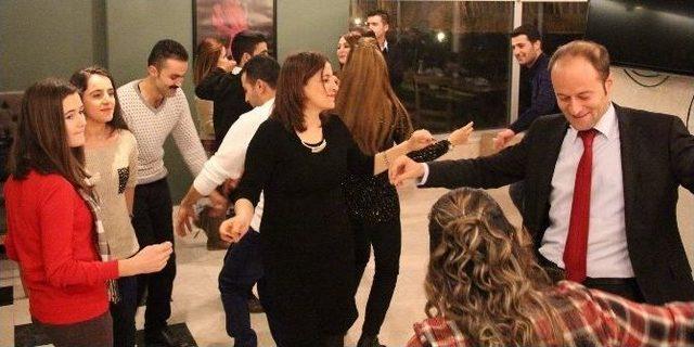 Tegv&rsquo;den 20. Yıl Balosu 1