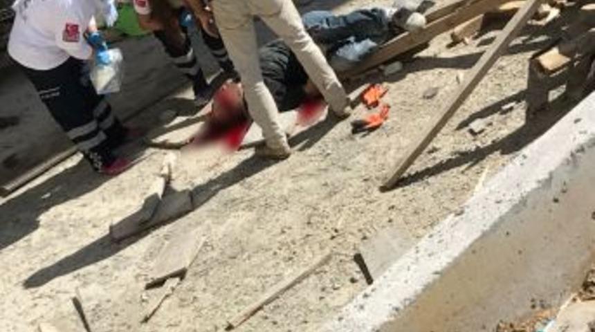 (özel Haber) Suriyeli İnşaat İşçisi İskelesi Olmayan İnşaatın 7’inci Katından Beton Zemine Düştü