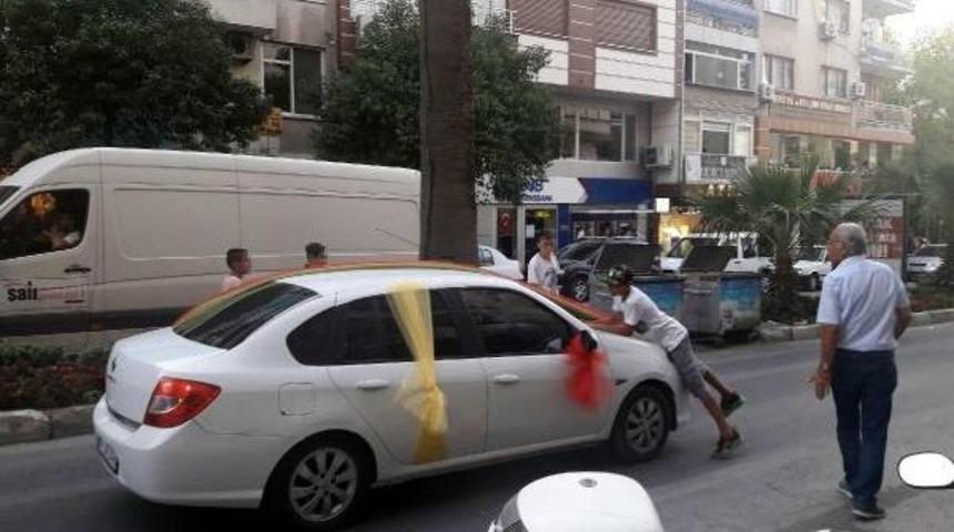 D&uuml;ğ&uuml;n Bahşişi I&ccedil;in Canlarını Tehlikeye Atıyorlar