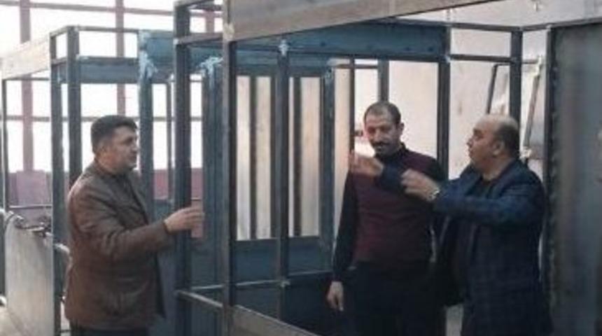 Taksi Durakları Yenileniyor