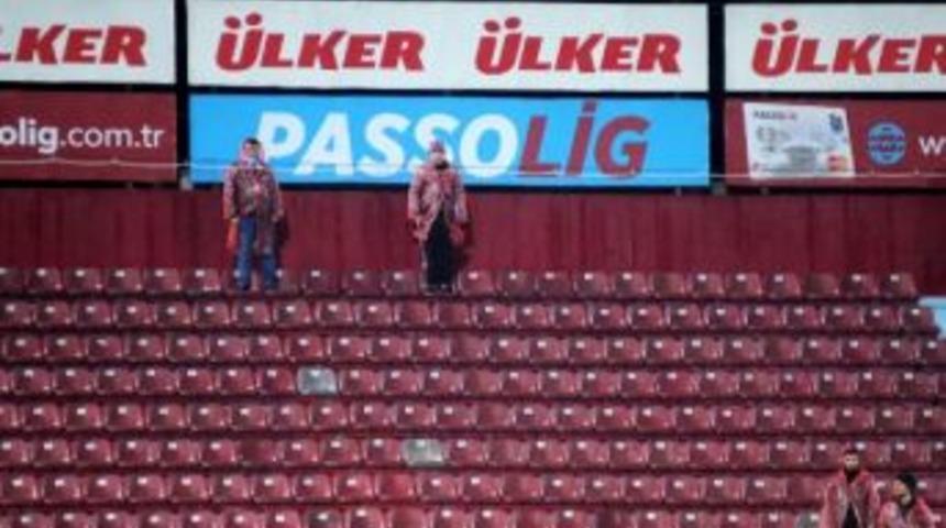 Trabzonspor Trib&uuml;nlerine İndirim De &Ccedil;are Olmadı