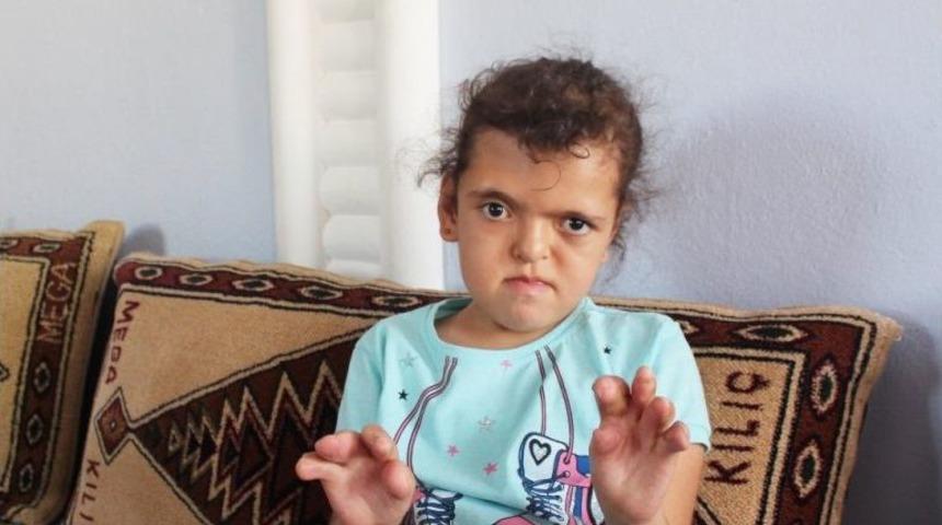 (&ouml;zel Haber) Engelli &Ouml;zlem&rsquo;in En B&uuml;y&uuml;k Hayali Cumhurbaşkanına Misafir Olmak