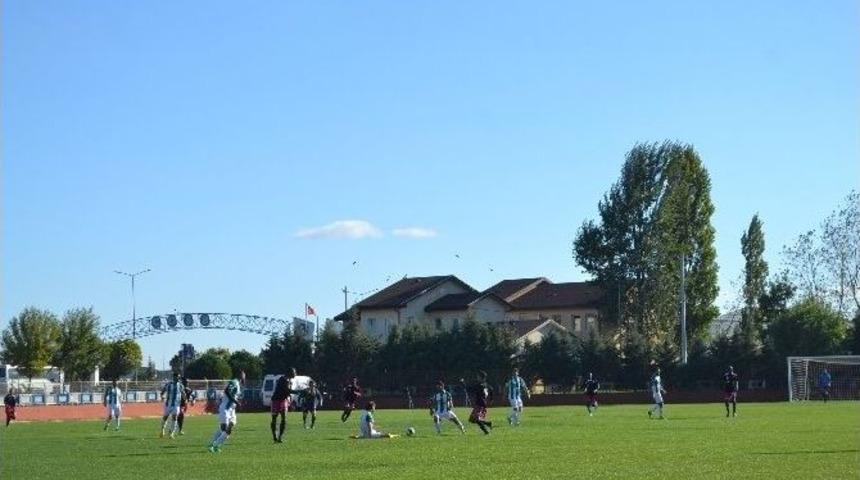 &Ccedil;erkezk&ouml;yspor:7- İstanbul Afrika Karması:2