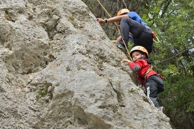 14. Ulusal Kaya Şenliği, Konyaaltı’nda Yapıldı