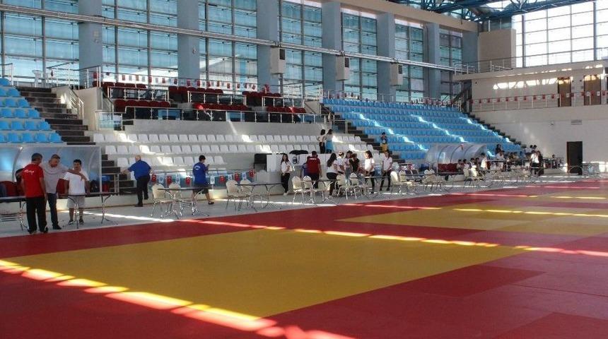 Karaman&rsquo;da T&uuml;rkiye Judo Şampiyonası İ&ccedil;in Hazırlıklar Tamamlandı