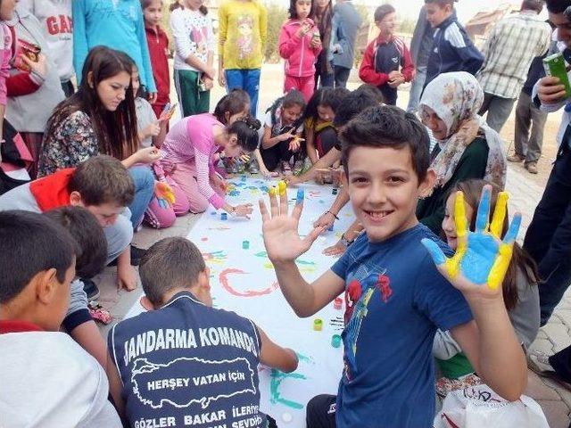 Çukurova Üniversitesi Sinerji Kulübü Soma’ya İki Kütüphane Kazandırdı