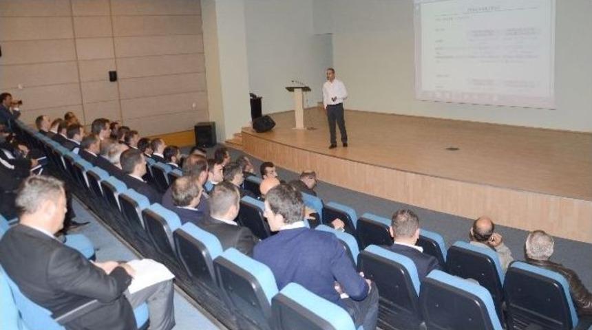 Trabzon&rsquo;da Otob&uuml;s Şof&ouml;rlerine G&uuml;venli S&uuml;r&uuml;ş Semineri