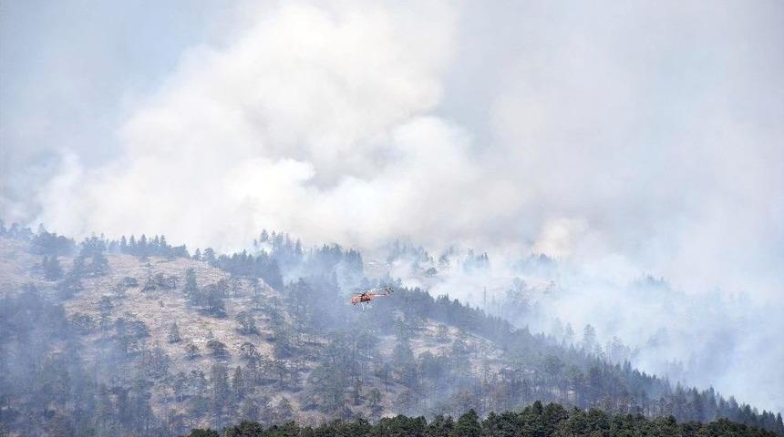Boz&uuml;y&uuml;k Yangını 5&rsquo;inci G&uuml;n&uuml;nde Devam Ediyor