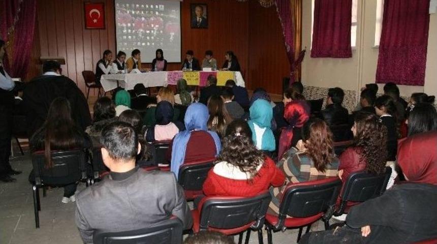 Kulu&rsquo;da Liseler Arası M&uuml;nazara Yarışması Yapıldı