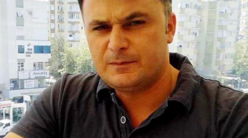 Barışmak İstemeyen Sevgilisini Bı&ccedil;aklayarak &Ouml;ld&uuml;rd&uuml;