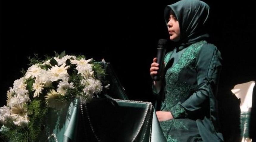 Hafızlar Ta&ccedil; Giydi