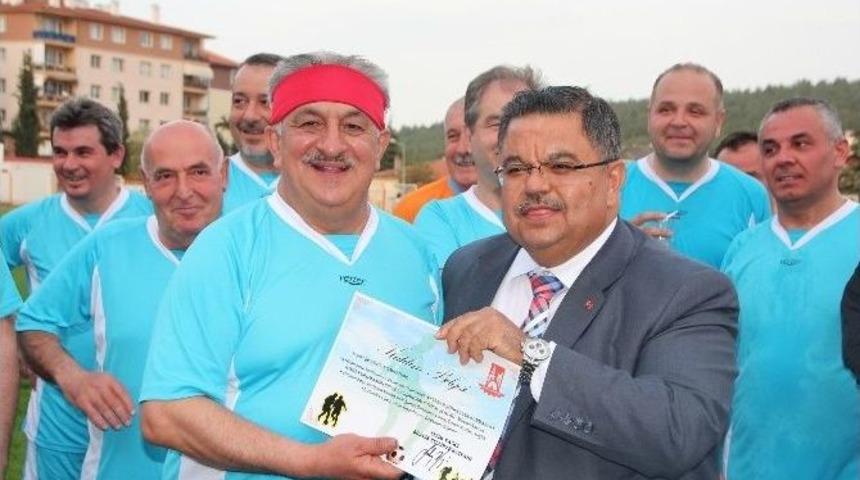 Ş&ouml;hretler 29 Ekim&rsquo;de Sahaya &Ccedil;ıkıyor