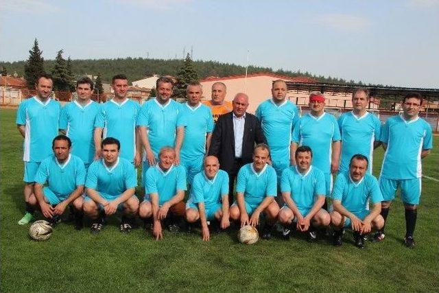 Şöhretler 29 Ekim’de Sahaya Çıkıyor 1