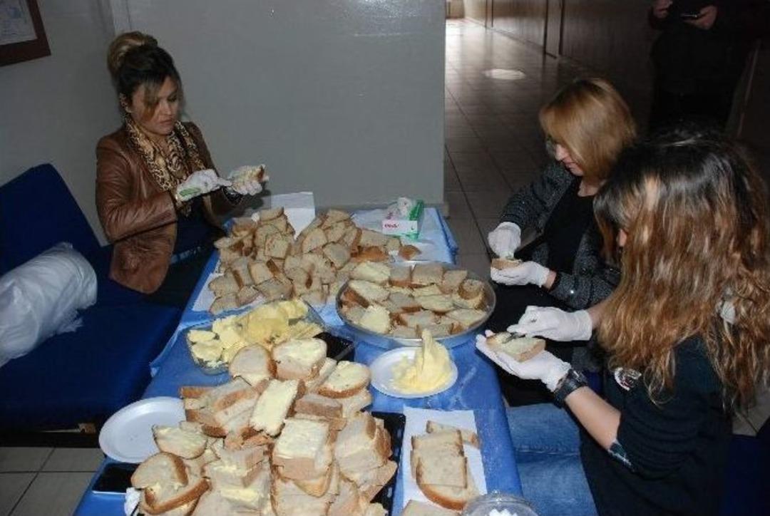 &Ouml;ğrencilere Milli İ&ccedil;ecek İkramı