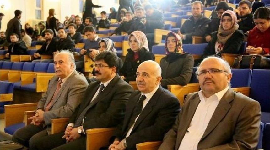 C&uuml;&rsquo;de &lsquo;bilim Ve Kur&rsquo;an İlişkisi&rsquo; Adlı Konferans D&uuml;zenlendi