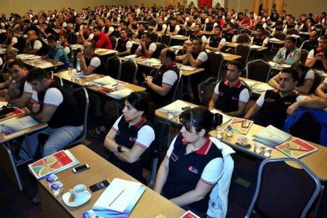 Güreş Antrenörü Semineri Antalya'da Başladı