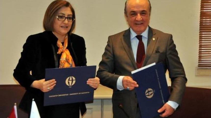 Gaziantep'te &Uuml;niversite İle Belediye İşbirliği Protokol&uuml; İmzaladı