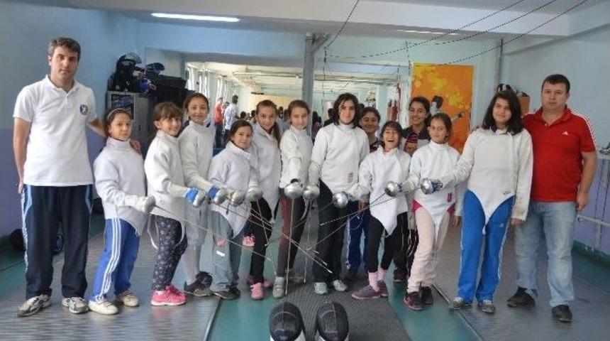 Kılı&ccedil;lar Cumhuriyet İ&ccedil;in &Ccedil;ekildi