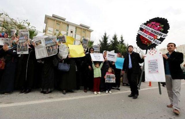 14 Aralık Operasyonuna Tabutlu Ve Kafesli Protesto